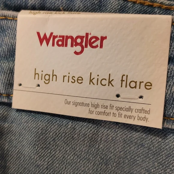 Wrangler High Rise Kick Flare Denim Jean Size 6 28 Light Wash NEW NWT - Picture 13 of 15